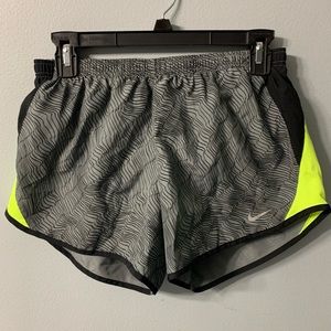 Nike Dri-Fit S Running Shorts Size Small with Drawstring, Key Pocket and Liner